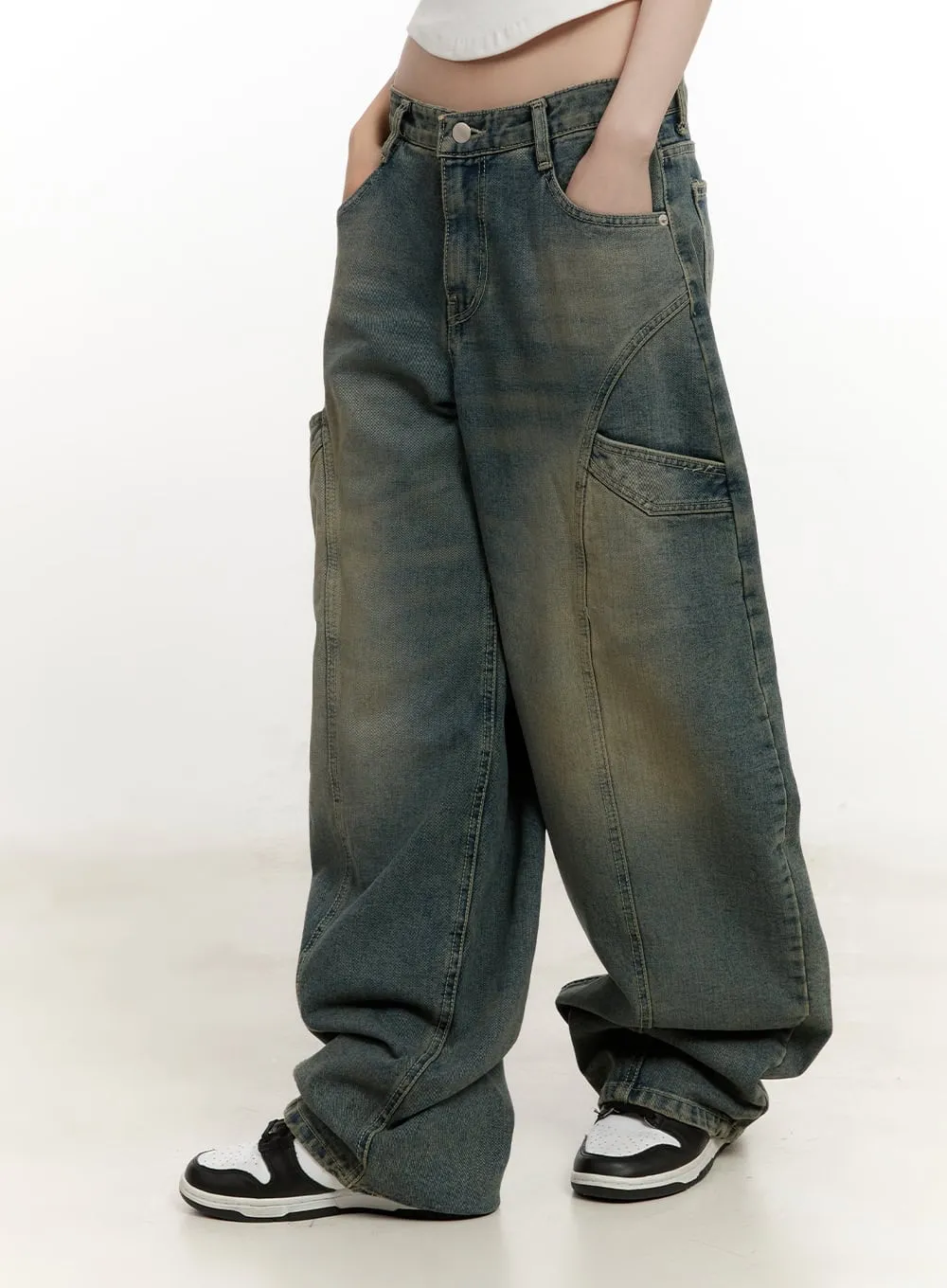 Gabby Stitched Pockets Baggy Jeans CM513